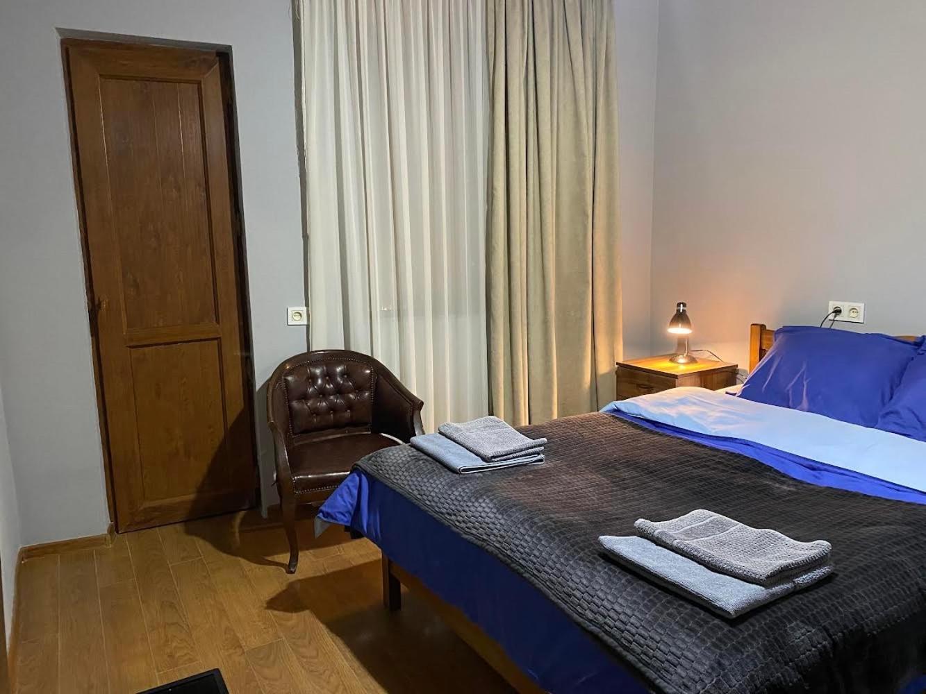 Guest House Nikala Местия Екстериор снимка